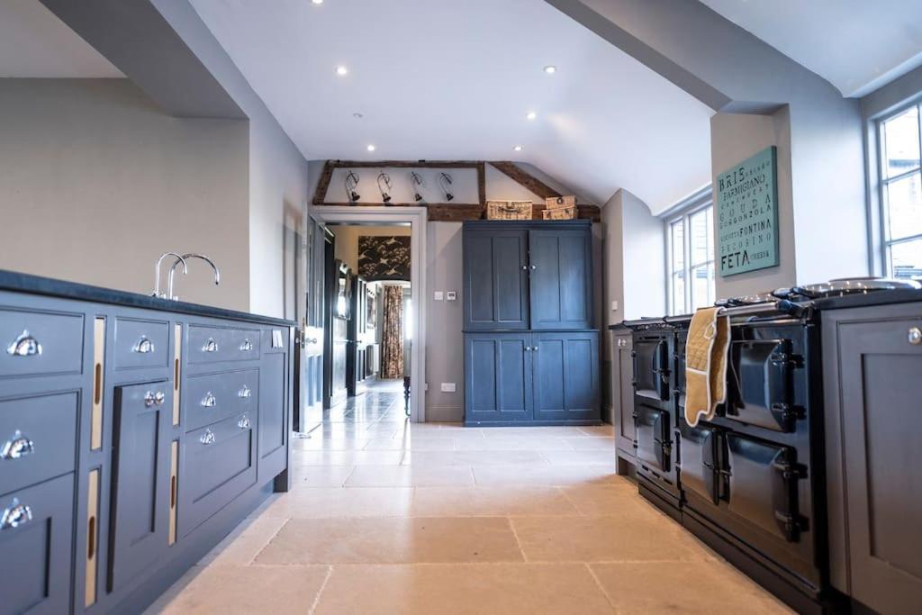 Georgian Country House -Panoramic Views -Sleeps 12 Ruthin Eksteriør bilde
