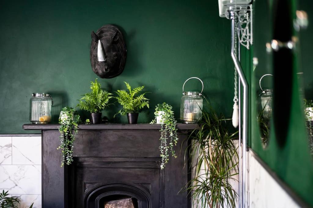 Georgian Country House -Panoramic Views -Sleeps 12 Ruthin Eksteriør bilde