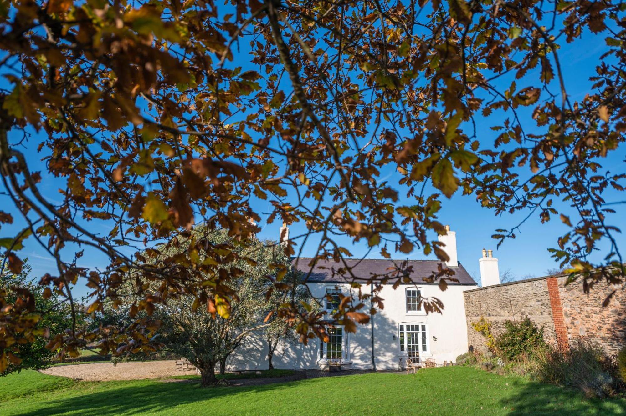 Georgian Country House -Panoramic Views -Sleeps 12 Ruthin Eksteriør bilde